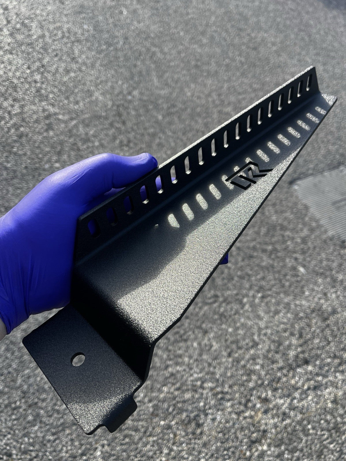 Mercedes sprinter / vw crafter solar panel roof rail mounts